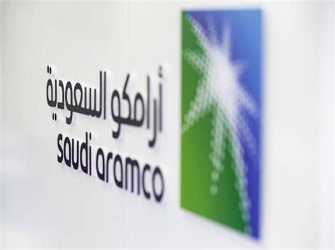 Saudi prince gives 4% Aramco stake to public investment firm